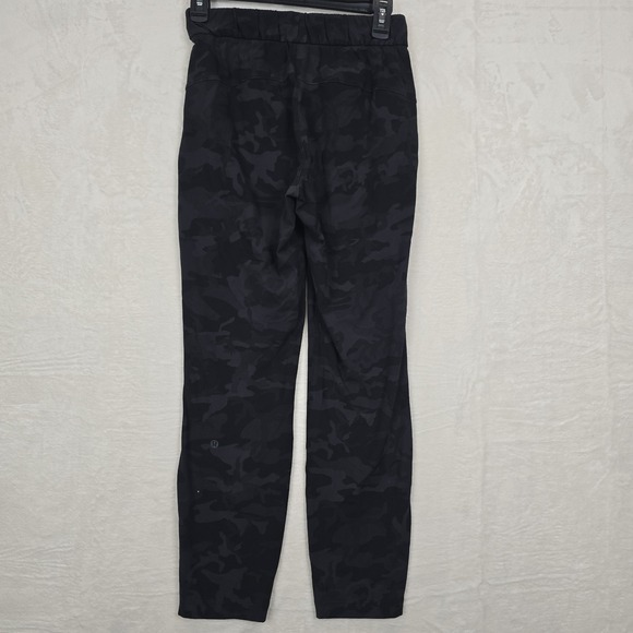 Lululemon On The Fly Pant *28" Incognito Camo Multi Grey / Coal Size‎ 2 $98 - Picture 6 of 13